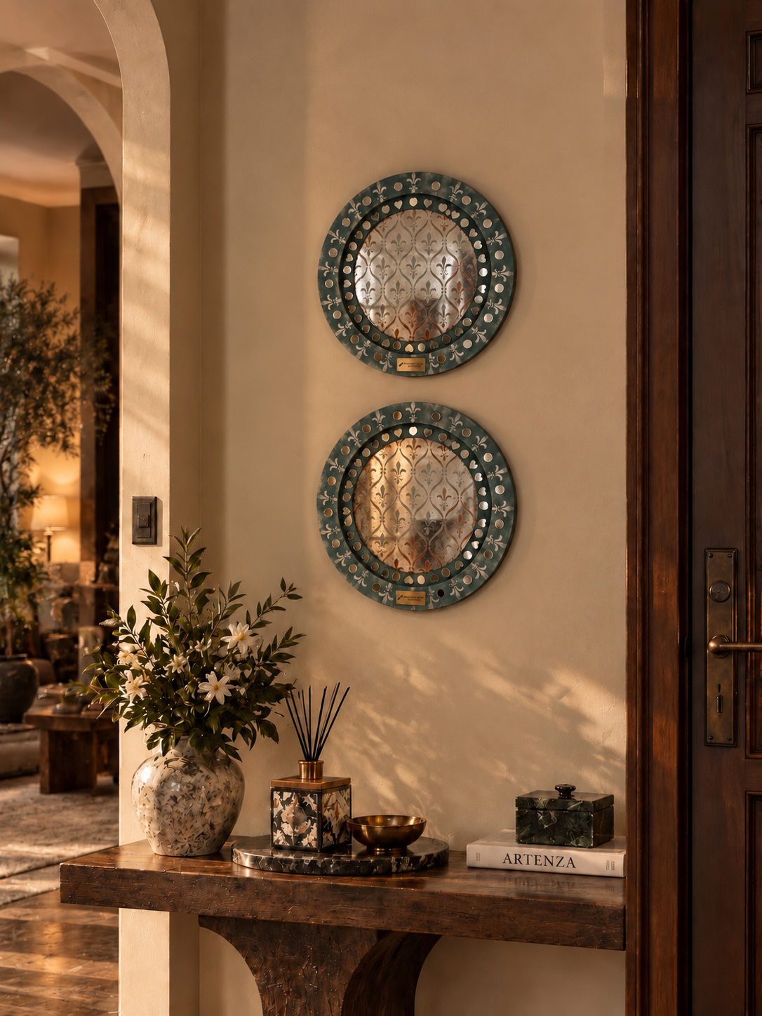 Coppia di Specchi Anticati Decorativi con Cornice a Specchio – Ø 30 cm